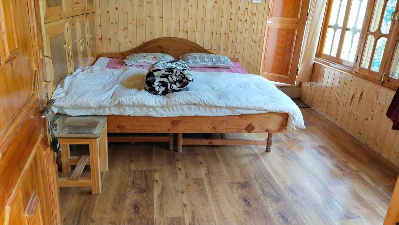 Kasol Wooden Cottage Exteriör bild